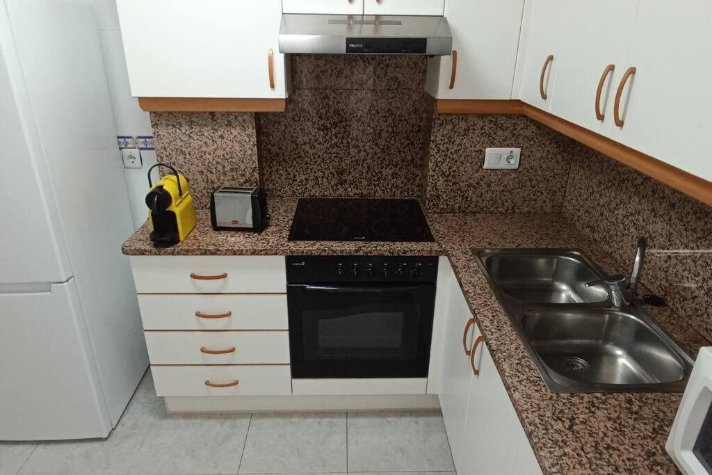 Apartamento Centrico En La Playa Con Piscina. Пеньискола Экстерьер фото